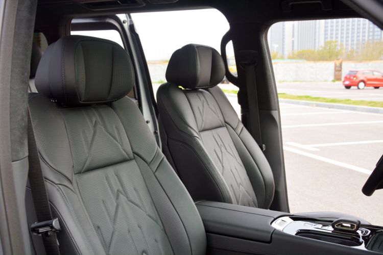 Used Zeekr 009 2024 7-Seater Walk-Through Version Four-Wheel Drive 108 kWh Interior 3