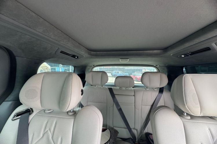 Used Zeekr 009 2024 7-Seater Aisle Version 108 kWh Interior 5