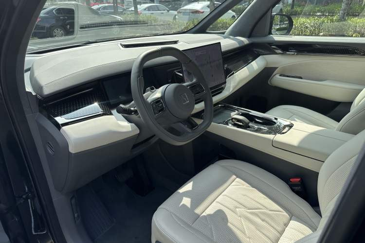 Used Zeekr 009 2024 7-Seater Walk-Through Version Four-Wheel Drive 108 kWh Interior 6