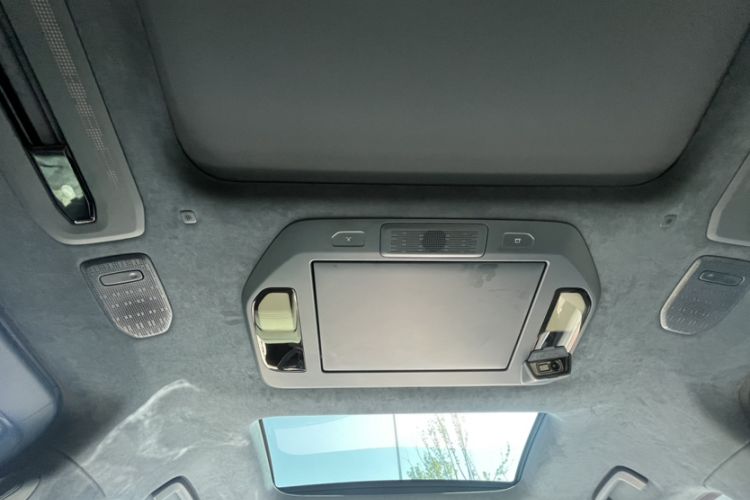 Used Zeekr 009 2024 7-Seater Aisle Version 108 kWh Interior 7