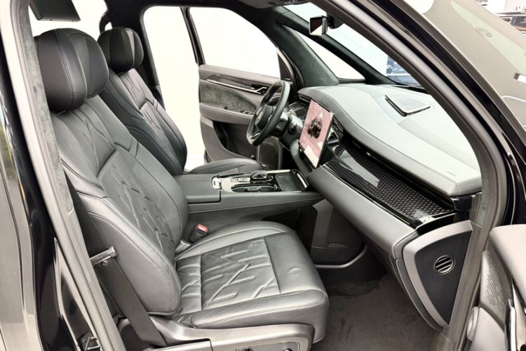 Used Zeekr 009 2024 7-Seater Walk-Through Version Four-Wheel Drive 108 kWh Interior 8