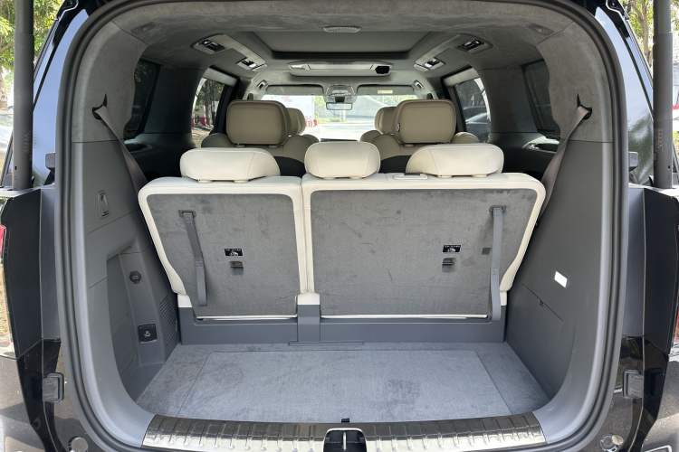 Used Zeekr 009 2024 7-Seater Walk-Through Version Four-Wheel Drive 108 kWh Interior 8
