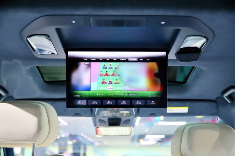 Used Zeekr 009 2024 7-Seater Walk-Through Version Four-Wheel Drive 108 kWh Interior 9