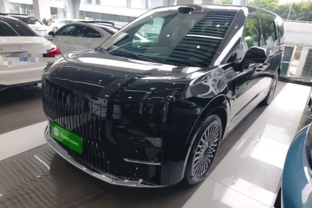 Used Zeekr 009 2024 7-Seater Walk-Through Version Four-Wheel Drive 108 kWh