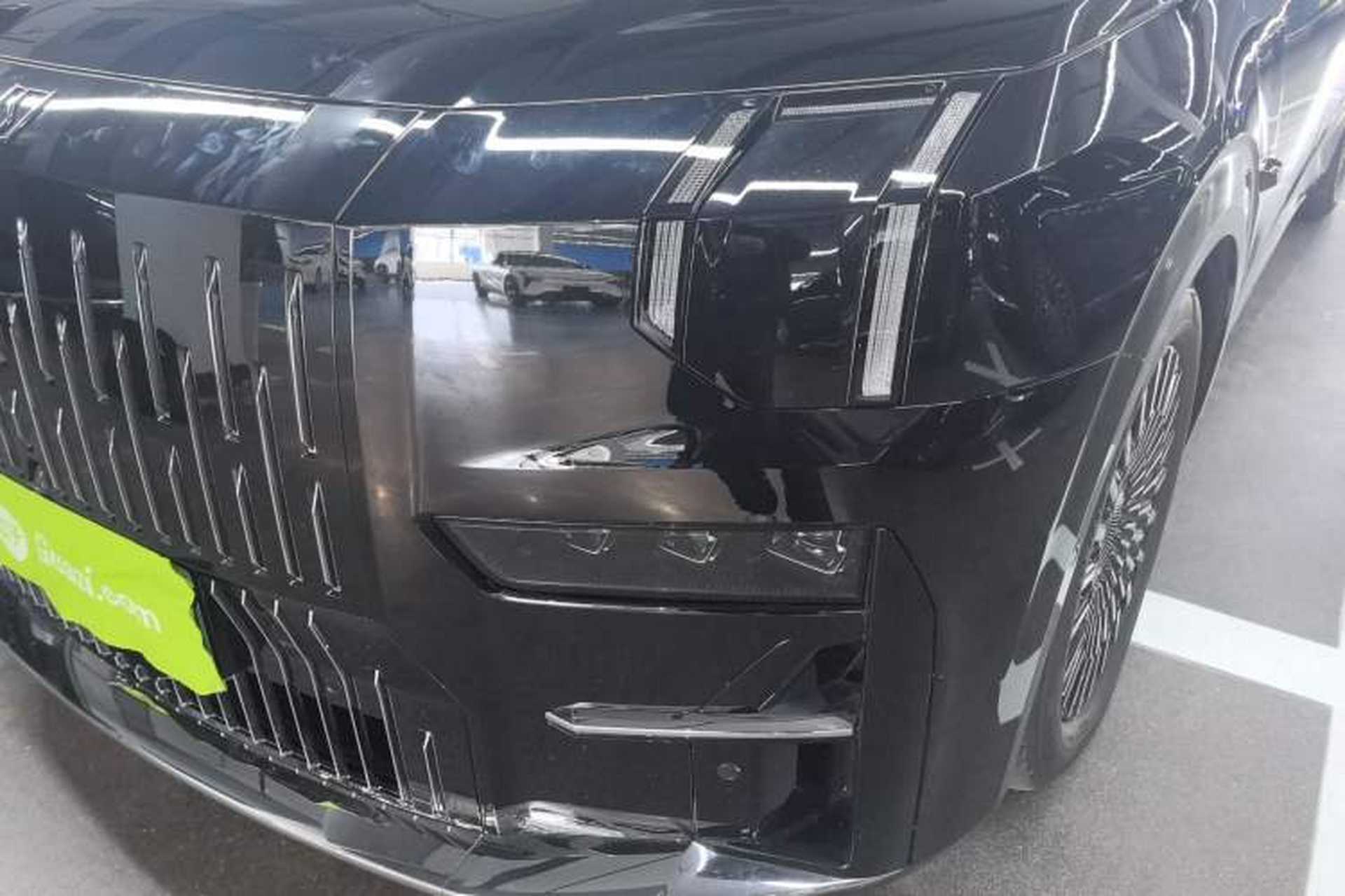 Used Zeekr 009 2024 7-Seater Walk-Through Version Four-Wheel Drive 108 kWh Left Front Headlight