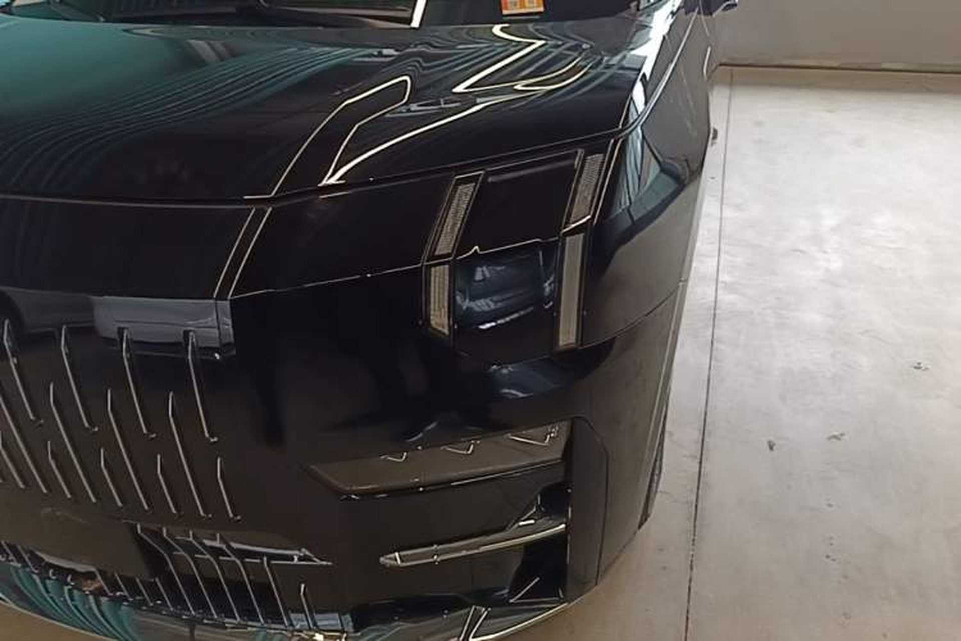 Used Zeekr 009 2024 7-Seater Walk-Through Version Four-Wheel Drive 108 kWh Left Front Headlight