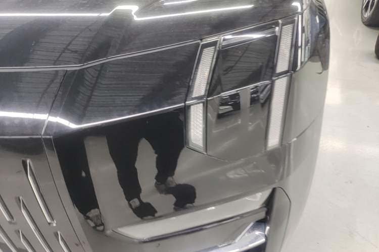 Used Zeekr 009 2024 Six-Seat Executive Version 4WD 108 kWh Left Front Headlight