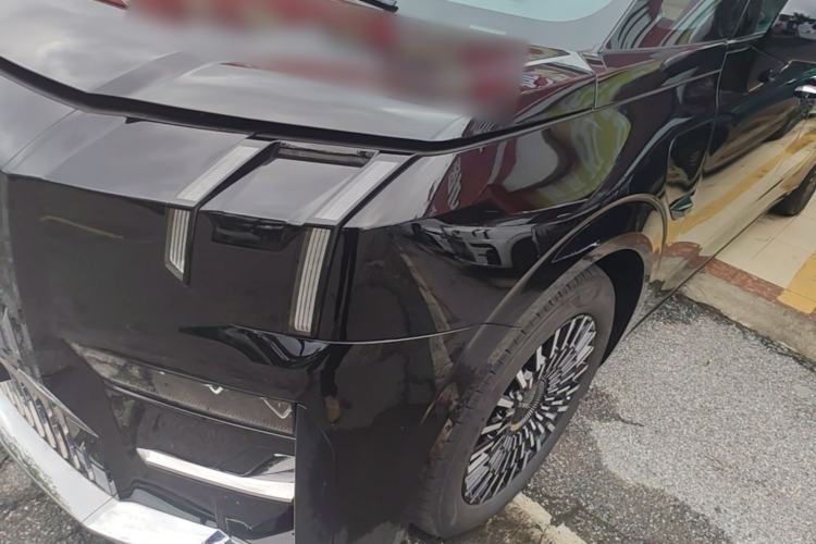 Used Zeekr 009 2024 7-Seater Walk-Through Version Four-Wheel Drive 108 kWh Left Front Headlight