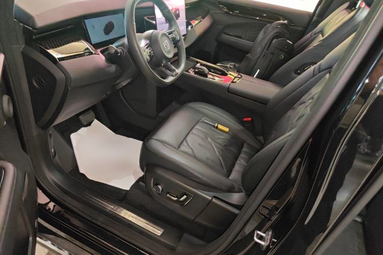 Used Zeekr 009 2024 Six-Seat Executive Version 4WD 108 kWh Left Front Seat