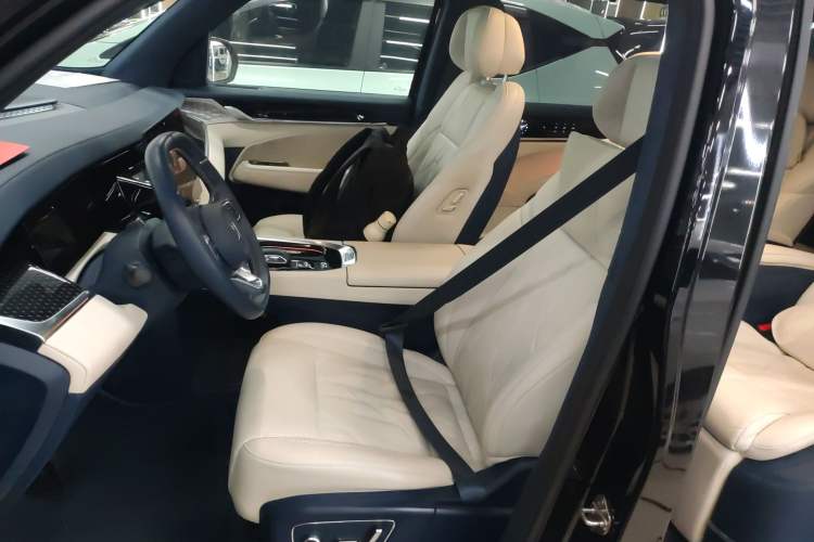 Used Zeekr 009 2024 7-Seater Aisle Version 108 kWh Left Front Seat