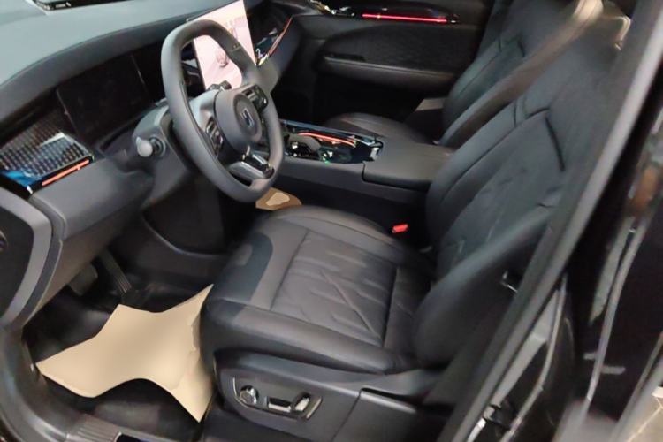 Used Zeekr 009 2024 7-Seater Aisle Version 108 kWh Left Front Seat