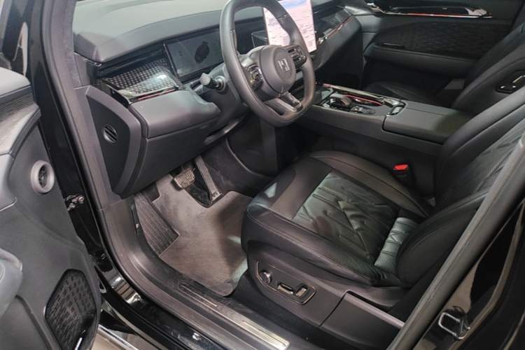 Used Zeekr 009 2024 7-Seater Walk-Through Version Four-Wheel Drive 108 kWh Left Front Seat