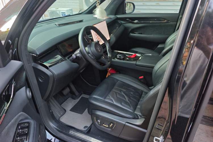 Used Zeekr 009 2024 7-Seater Aisle Version 108 kWh Left Front Seat