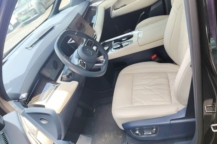 Used Zeekr 009 2024 Six-Seat Executive Version 4WD 108 kWh Left Front Seat