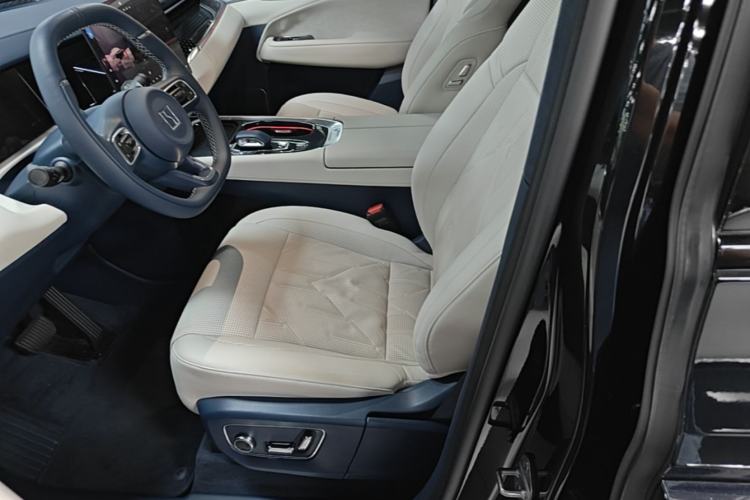 Used Zeekr 009 2024 7-Seater Walk-Through Version Four-Wheel Drive 108 kWh Left Front Seat