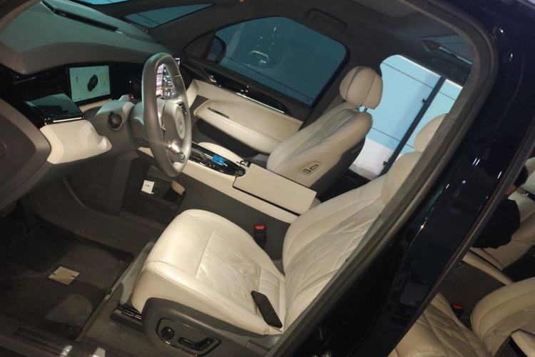Used Zeekr 009 2024 7-Seater Aisle Version 108 kWh Left Front Seat