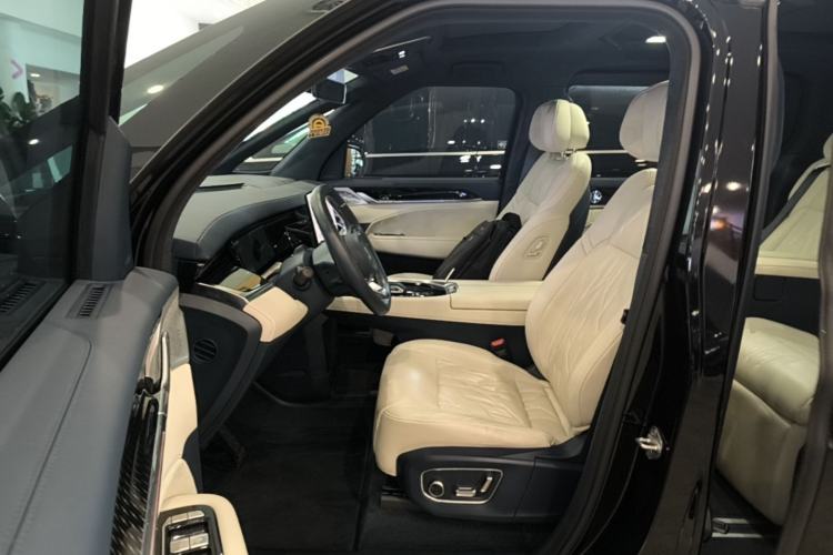 Used Zeekr 009 2024 Six-Seat Executive Version 4WD 108 kWh Left Front Seat