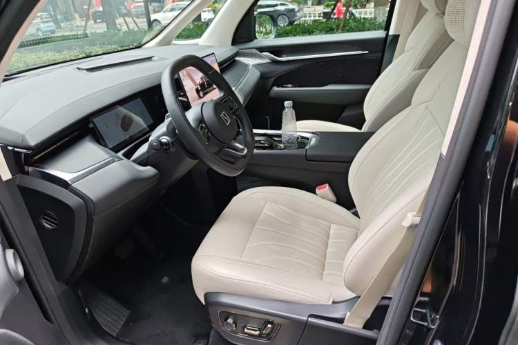 Used Zeekr 009 2024 GAC Trumpchi Left Front Seat