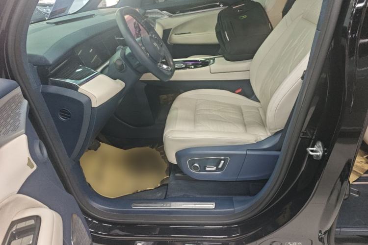 Used Zeekr 009 2024 7-Seater Walk-Through Version Four-Wheel Drive 108 kWh Left Front Seat