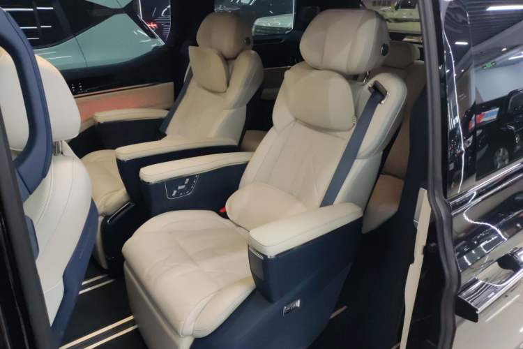 Used Zeekr 009 2024 7-Seater Aisle Version 108 kWh Left Rear Seat