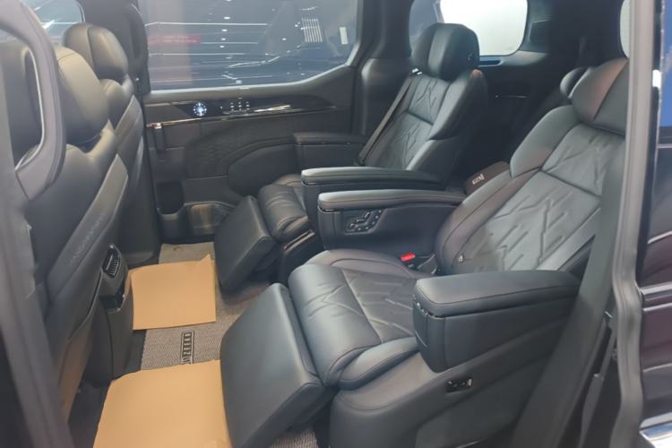 Used Zeekr 009 2024 7-Seater Aisle Version 108 kWh Left Rear Seat