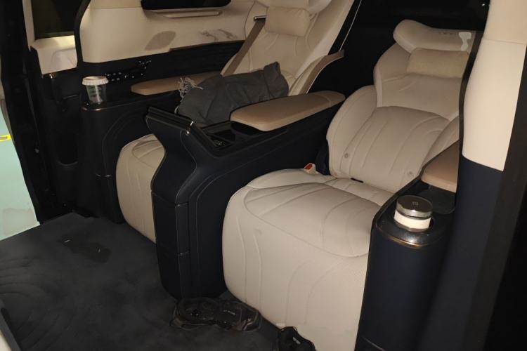 Used Zeekr 009 2024 GAC Trumpchi Heritage Edition Left Rear Seat
