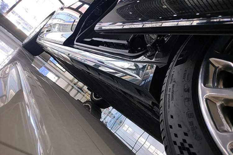 Used Zeekr 009 2024 GAC Trumpchi Left Side Sill