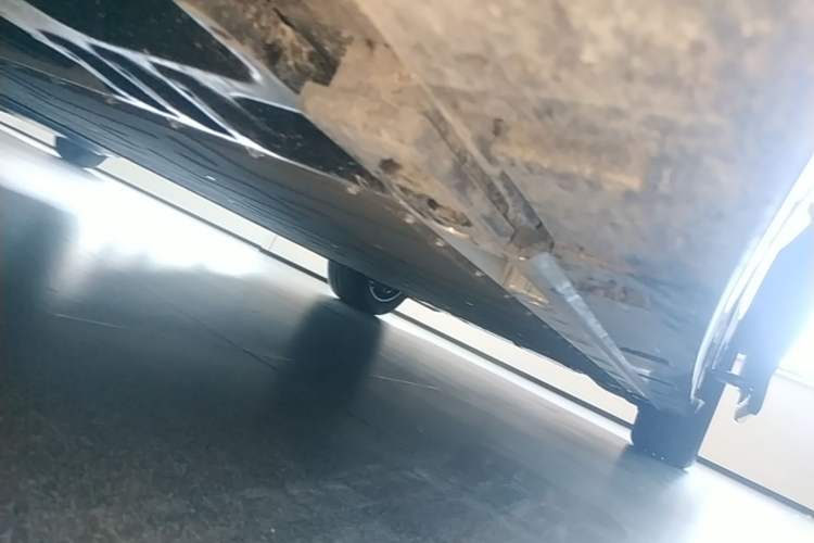 Used Zeekr 009 2024 7-Seater Aisle Version 108 kWh Left Side Sill