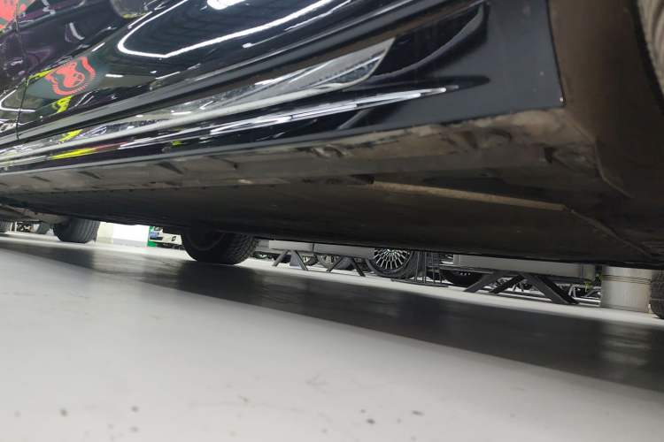 Used Zeekr 009 2024 GAC Trumpchi Left Side Sill