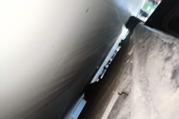 Used Zeekr 009 2024 7-Seater Walk-Through Version Four-Wheel Drive 108 kWh Left Side Sill