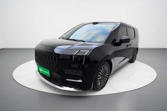 Used Zeekr 009 2024 7-Seater Walk-Through Version Four-Wheel Drive 108 kWh