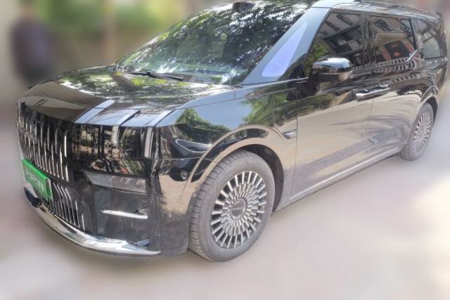Used Zeekr 009 2024 7-Seater Aisle Version 108 kWh