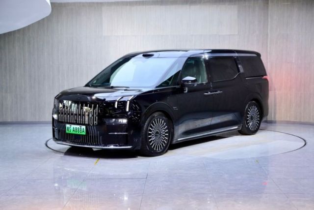 Used Zeekr 009 2024 7-Seater Walk-Through Version Four-Wheel Drive 108 kWh