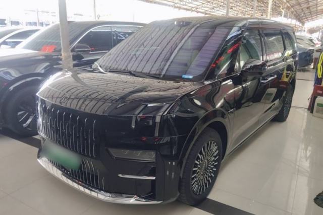 Used Zeekr 009 2024 7-Seater Walk-Through Version Four-Wheel Drive 108 kWh