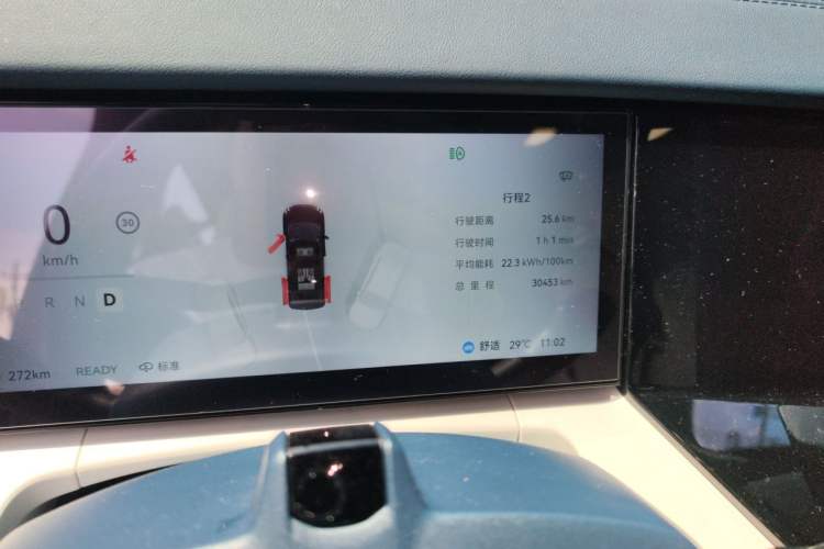 Used Zeekr 009 2024 Six-Seat Executive Version 4WD 108 kWh Odometer Close Up