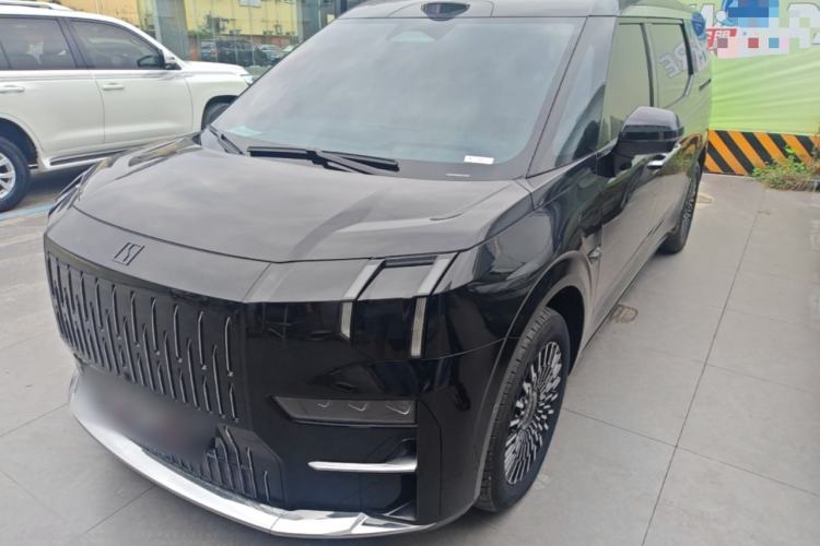 Zeekr 009 2024 Six-Seat Executive Version 4WD 140 kWh
