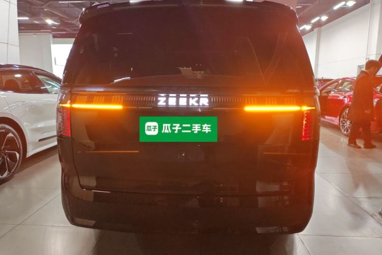 Used Zeekr 009 2024 Six-Seat Executive Version 4WD 108 kWh Rear