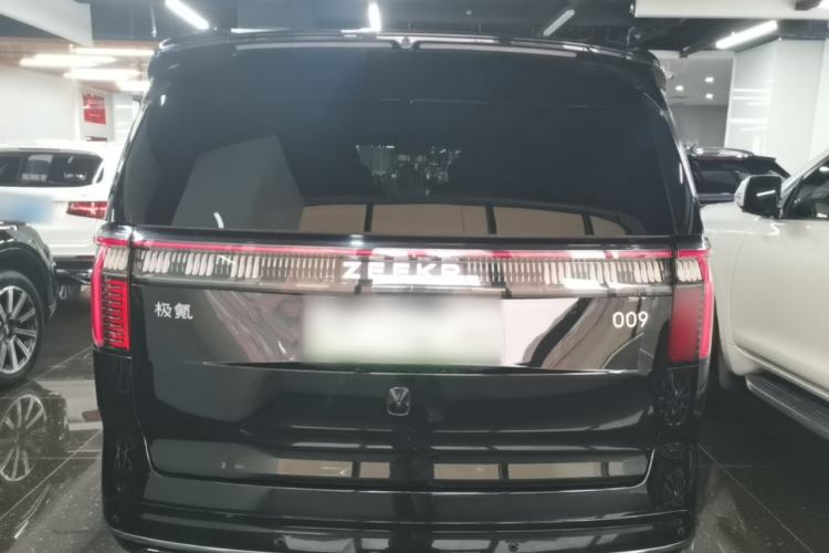 Used Zeekr 009 2024 Six-Seat Executive Version 4WD 108 kWh Rear
