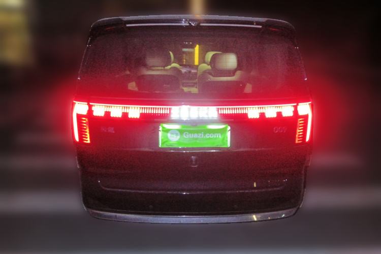 Used Zeekr 009 2024 Six-Seat Executive Version 4WD 108 kWh Rear