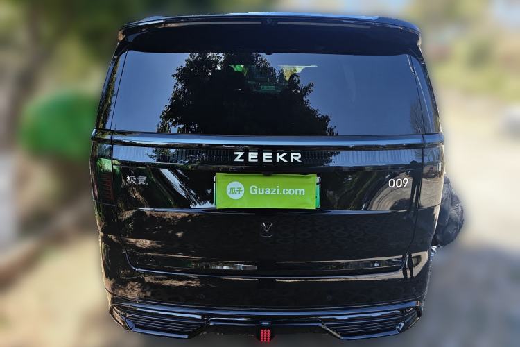 Used Zeekr 009 2024 7-Seater Walk-Through Version Four-Wheel Drive 108 kWh Rear