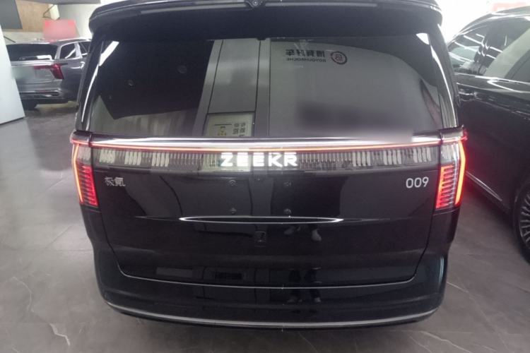 Used Zeekr 009 2024 Six-Seat Executive Version 4WD 108 kWh Rear