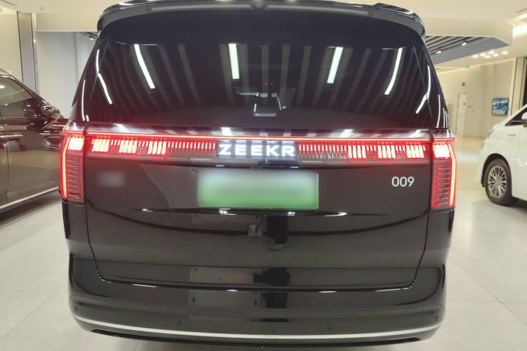 Used Zeekr 009 2024 Six-Seat Executive Version 4WD 108 kWh Rear