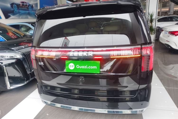 Used Zeekr 009 2024 7-Seater Walk-Through Version Four-Wheel Drive 108 kWh Rear