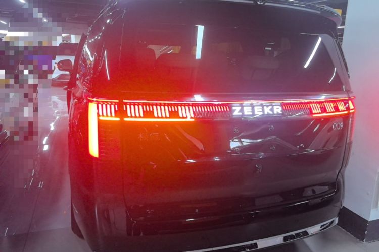 Used Zeekr 009 2024 Six-Seat Executive Version 4WD 108 kWh Rear