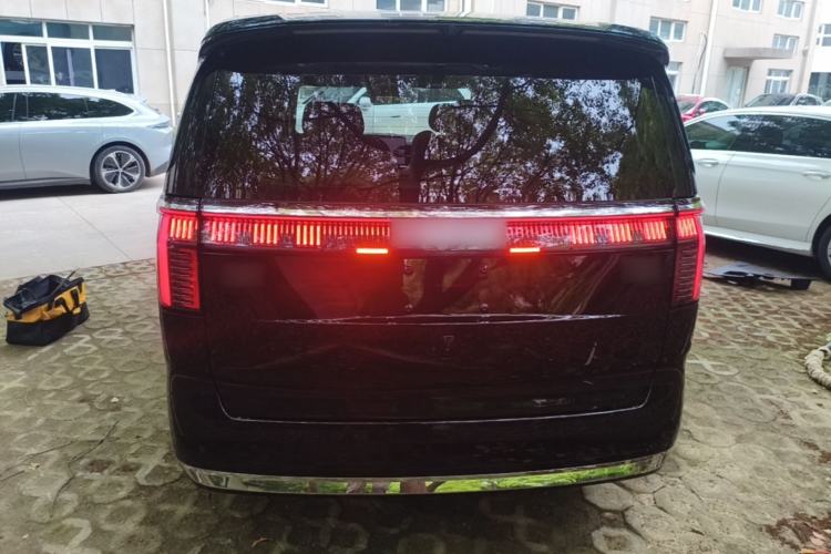 Used Zeekr 009 2024 Six-Seat Executive Version 4WD 108 kWh Rear