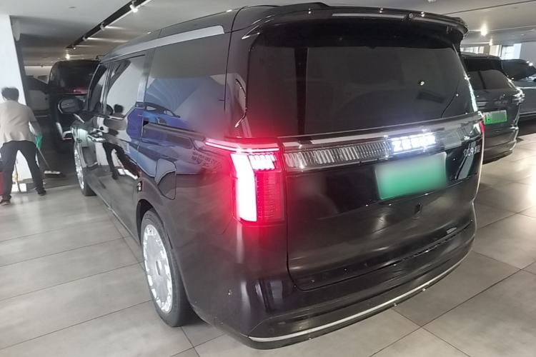 Used Zeekr 009 2024 GAC Trumpchi Rear Left 45 Deg