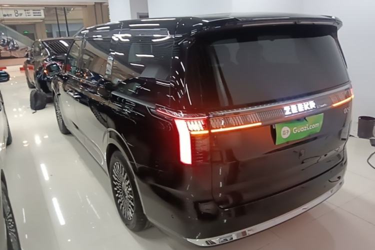 Used Zeekr 009 2024 Six-Seat Executive Version 4WD 108 kWh Rear Left 45 Deg
