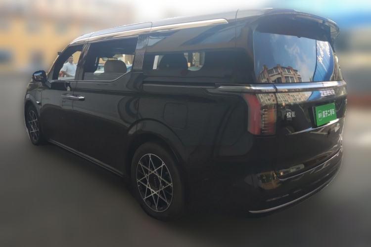 Used Zeekr 009 2024 7-Seater Aisle Version 108 kWh Rear Left 45 Deg