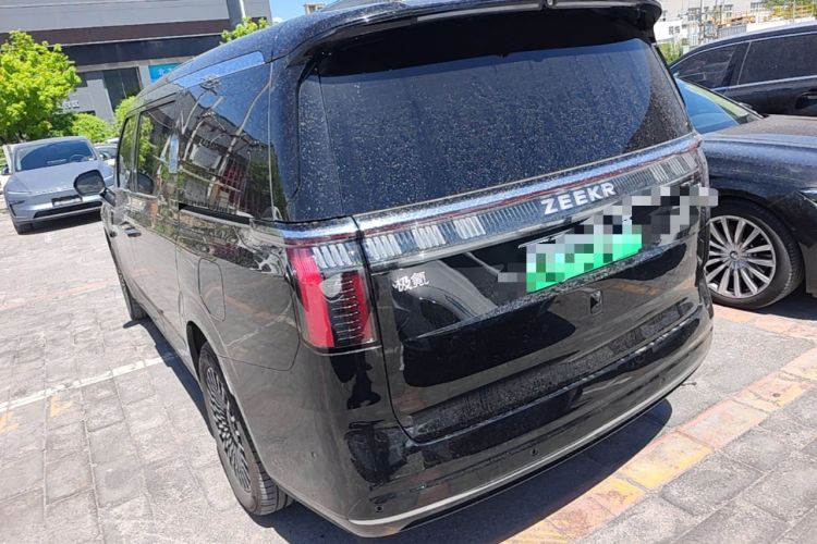 Used Zeekr 009 2024 Six-Seat Executive Version 4WD 108 kWh Rear Left 45 Deg
