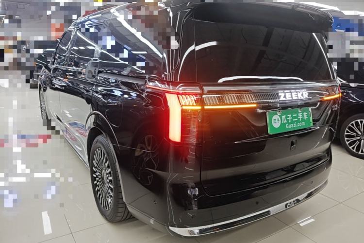 Used Zeekr 009 2024 7-Seater Walk-Through Version Four-Wheel Drive 108 kWh Rear Left 45 Deg